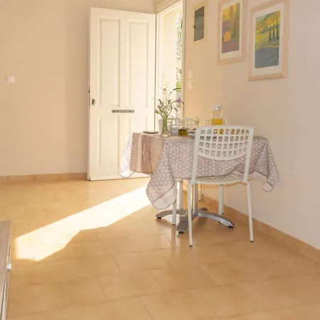 Leeward At Captains Apartmán Fiskardo